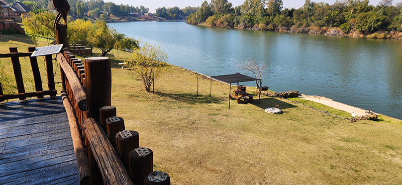 Umgede lodge bloemhof fishing area from deck