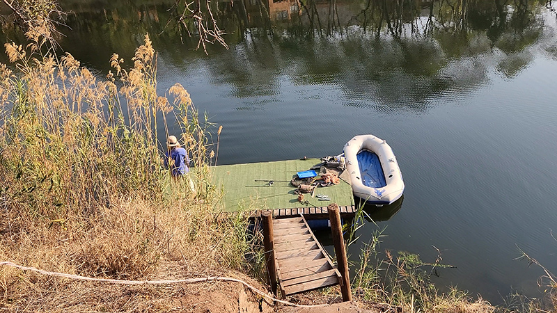 The private jetty at the cabin on the Olifants River in Presidentsrus