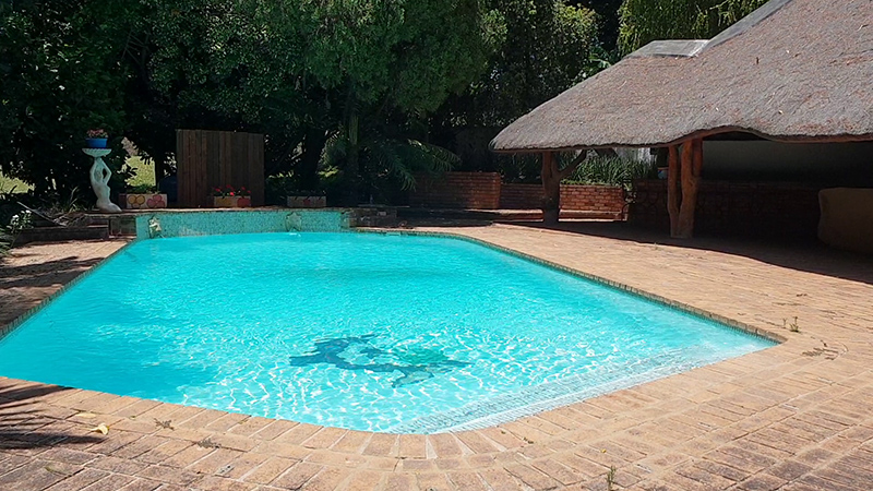 The pool and lapa area at Zwartkop Dam