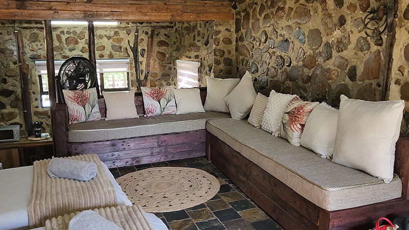 Chalet lounge at Umgede River Lodge, Bloemhof