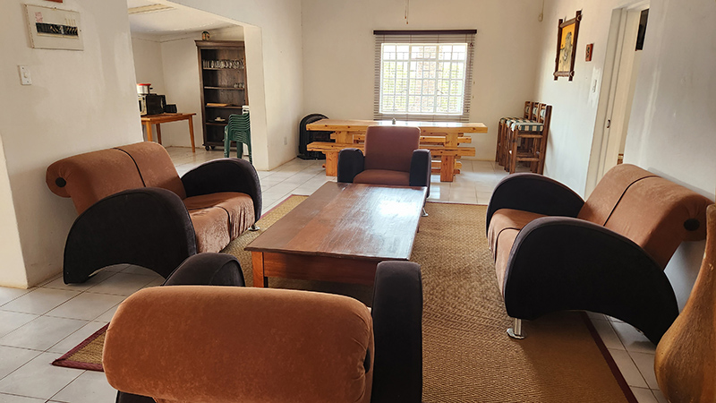 The lounge at Sitruskloof