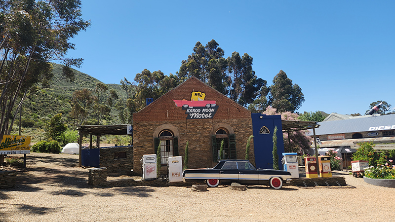 Barrydale Karoo Moon hotel on the main road